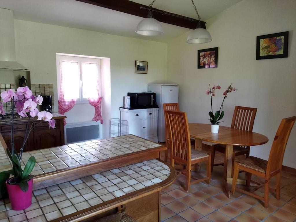 Maison De Campagne Au Coeur D'Un Elevage De Poneys Connemara Le Landreau Εξωτερικό φωτογραφία